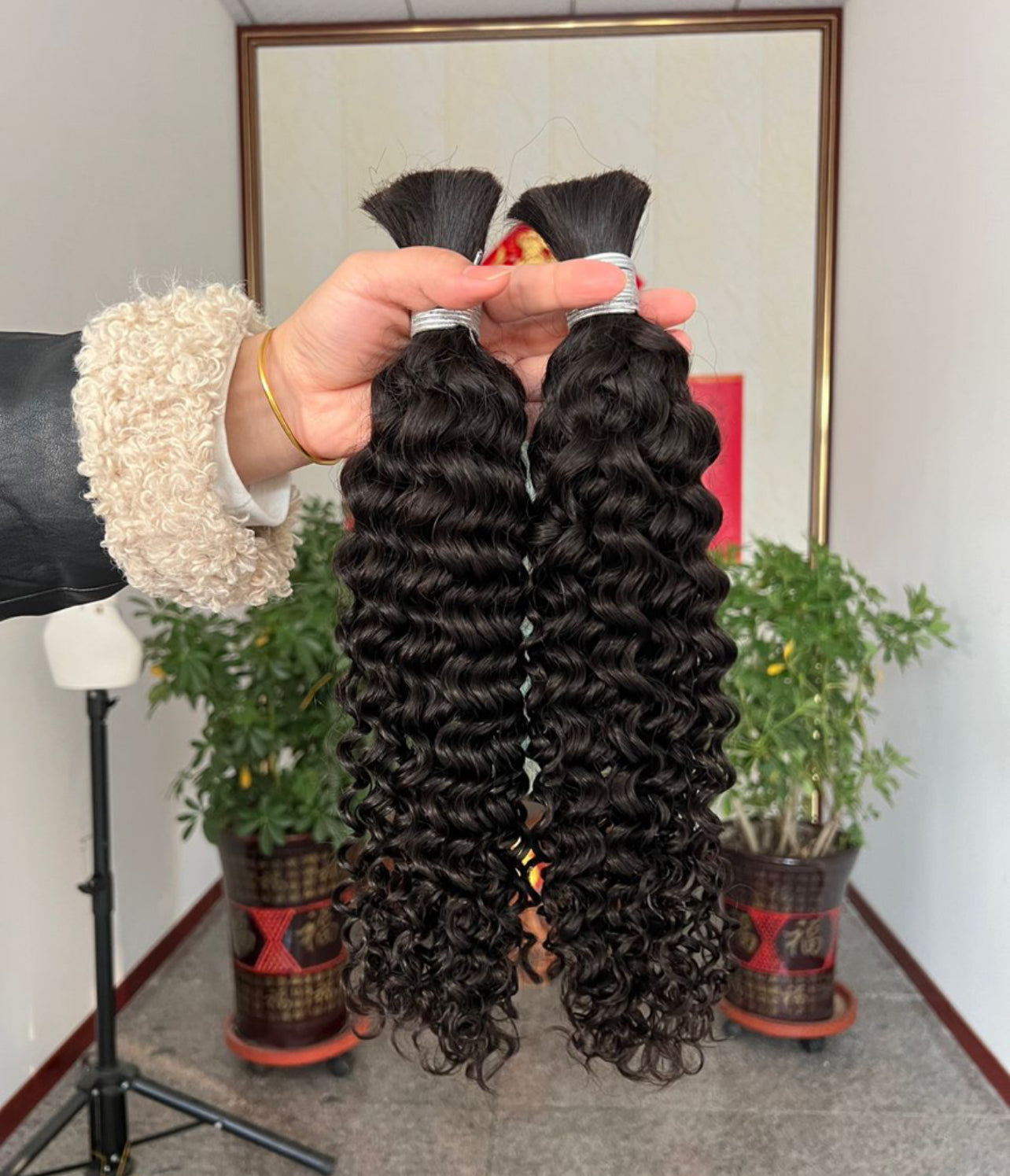 12 inch Single Hair Bundle Curly.   100% Human Hair